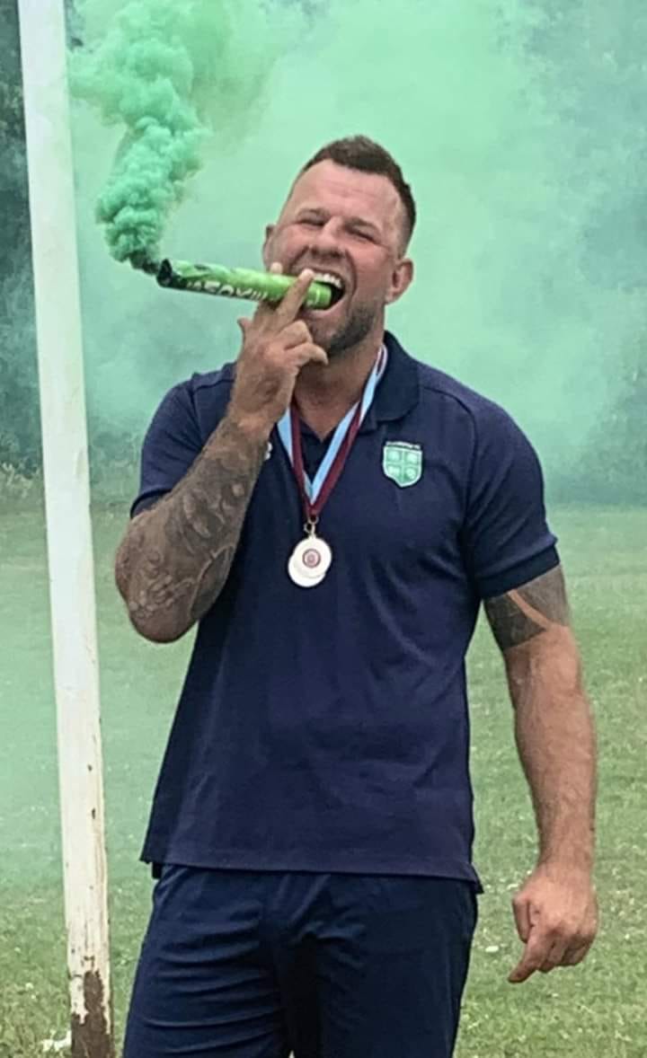 Happy 40th Birthday to Coach Scott/Davo!! Here's to you may you keep being naughty at 40 lots of love your Pythons Family xx 🐍💚