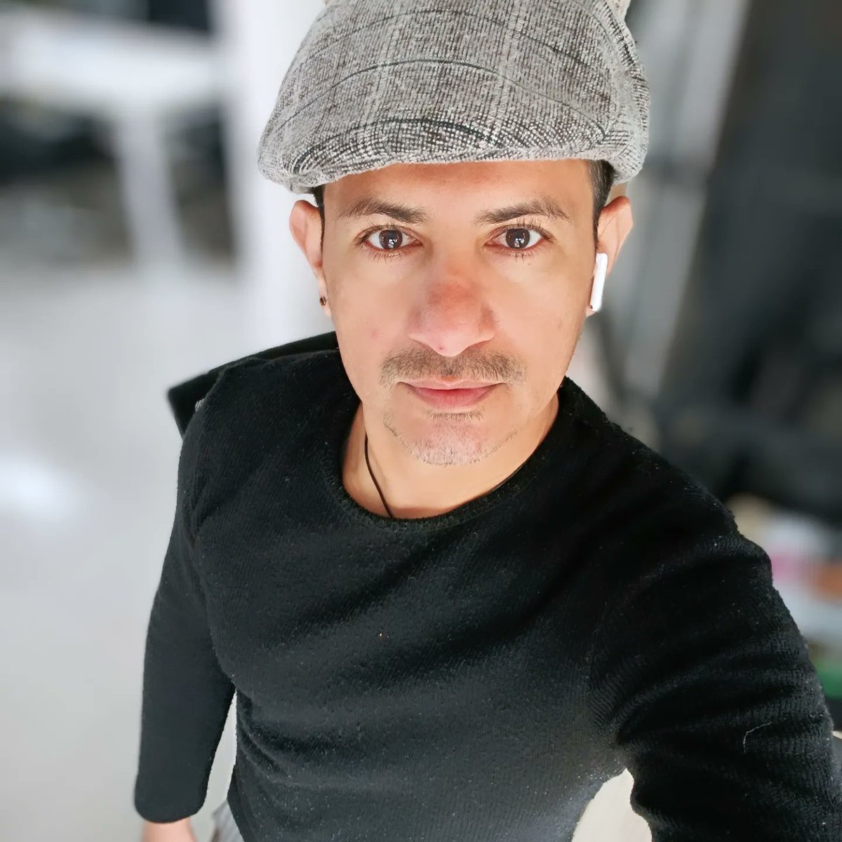hacel_sosa's tweet photo. Todos miran...
PERO
Aguien ve de verdad???
#asiomasbonito
#asiomasclarito #quericooo #latinos #boys #mensfashion https://t.co/ckAU69bd55