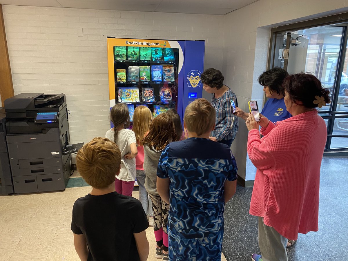 Lewis Villines tweet media