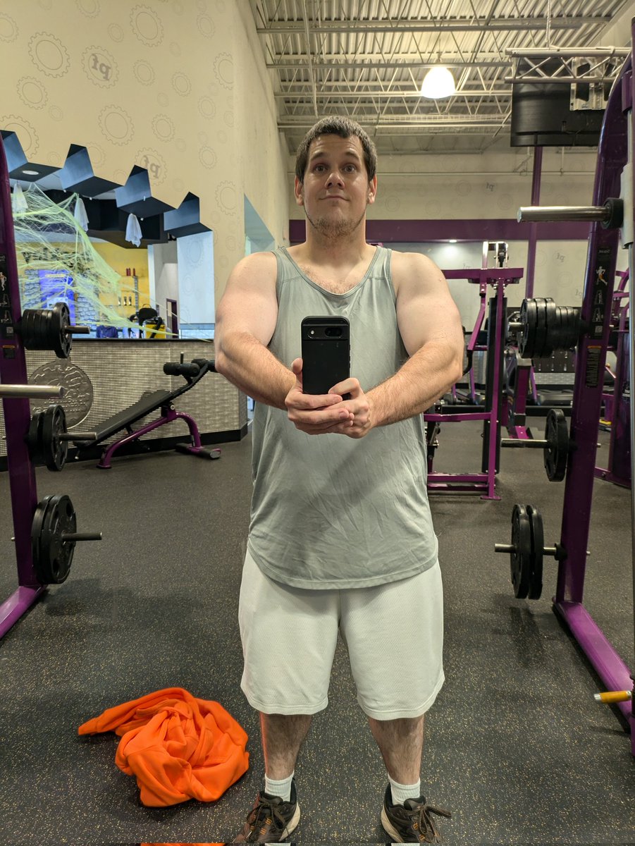 ross_write's tweet image. Gym day 3