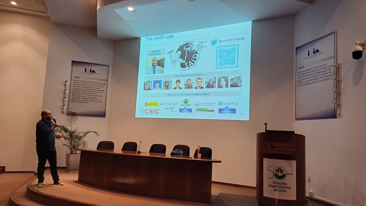 INIA_UY's tweet photo. En el marco del cierre de la visita científica del Dr. @J0A0Valente, se realizó una charla en INIA Treinta y Tres sobre los avances en las tecnologías de drones e inteligencia artificial para la ganadería y agricultura de precisión. 
👉 Puede verla aquí https://t.co/TPiSjLQ1jK https://t.co/6XPkw5wRe2