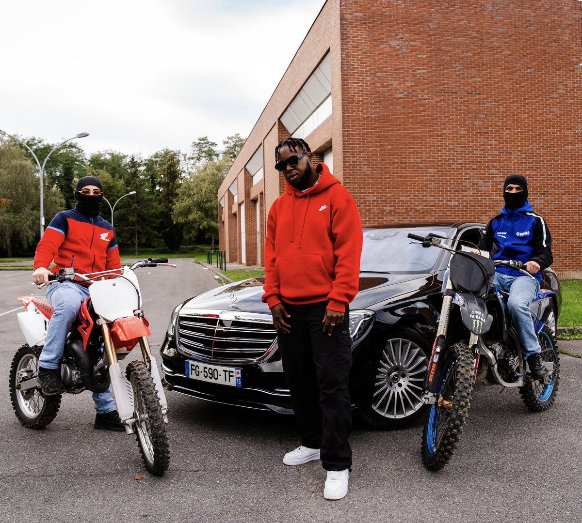 J’arrive comme un phénomène, le boulot on le fait nous même 🎶✨