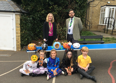 GravenhurstAcad's tweet photo. GHAToday we celebrated the start of the half term break with a pumpkin competition and fancy dress. We were lucky enough to have a BEST trust member Mr Rowell visit and judge the winners of our pumpkin competition(featured below). #BESTfamily Happy Half term everyone! 😀 https://t.co/CsdRYOS0Dn