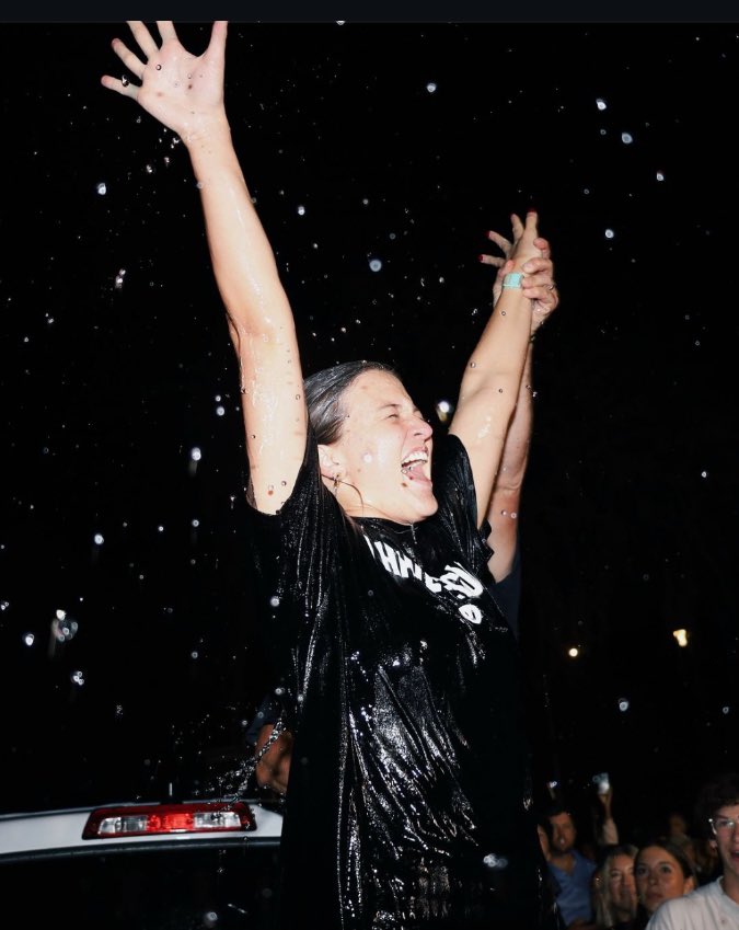 malachiobrien's tweet photo. ‼️LORD SEND REVIVAL & AWAKENING TO AMERICA
Jesus,
What you are doing on campuses across America, in hungry churches, & especially upon #GenZ do everywhere.
BAPTIZE OUR HEART YOURSELF
We don't need balance. We need FIRE
#prayer #247 #upperoom #ihopkc #bethel #jesusimage https://t.co/jruPD1cRSa