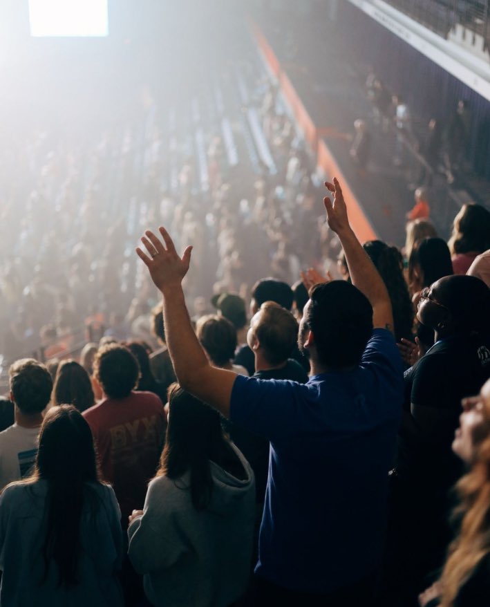 malachiobrien's tweet photo. ‼️LORD SEND REVIVAL & AWAKENING TO AMERICA
Jesus,
What you are doing on campuses across America, in hungry churches, & especially upon #GenZ do everywhere.
BAPTIZE OUR HEART YOURSELF
We don't need balance. We need FIRE
#prayer #247 #upperoom #ihopkc #bethel #jesusimage https://t.co/jruPD1cRSa