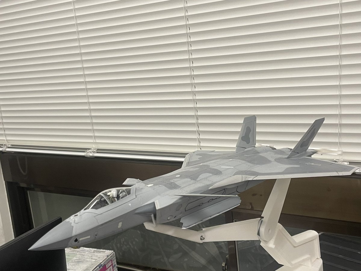 tamon_at_21's tweet photo. Meng Model 1/48 J20
#プラモデル #人民解放軍
#戦闘機  ＃モンモデル　#mongmodel https://t.co/qsj01AXX2J
