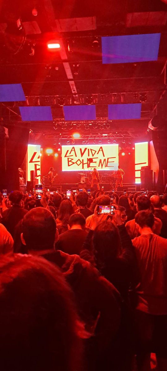 Anjerokata's tweet photo. Que brutal la noche de ayer con @vidaboheme https://t.co/Trf5nB01lS