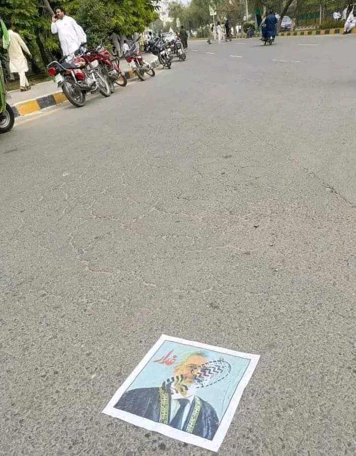 یوم نجات 🤣🤣🤣