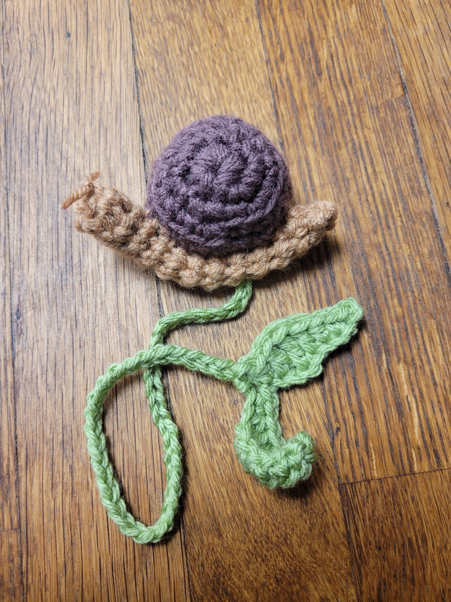 1 pic. Snail bookmark 🐌📖🌱 https://t.co/kFlF1Cr9v4