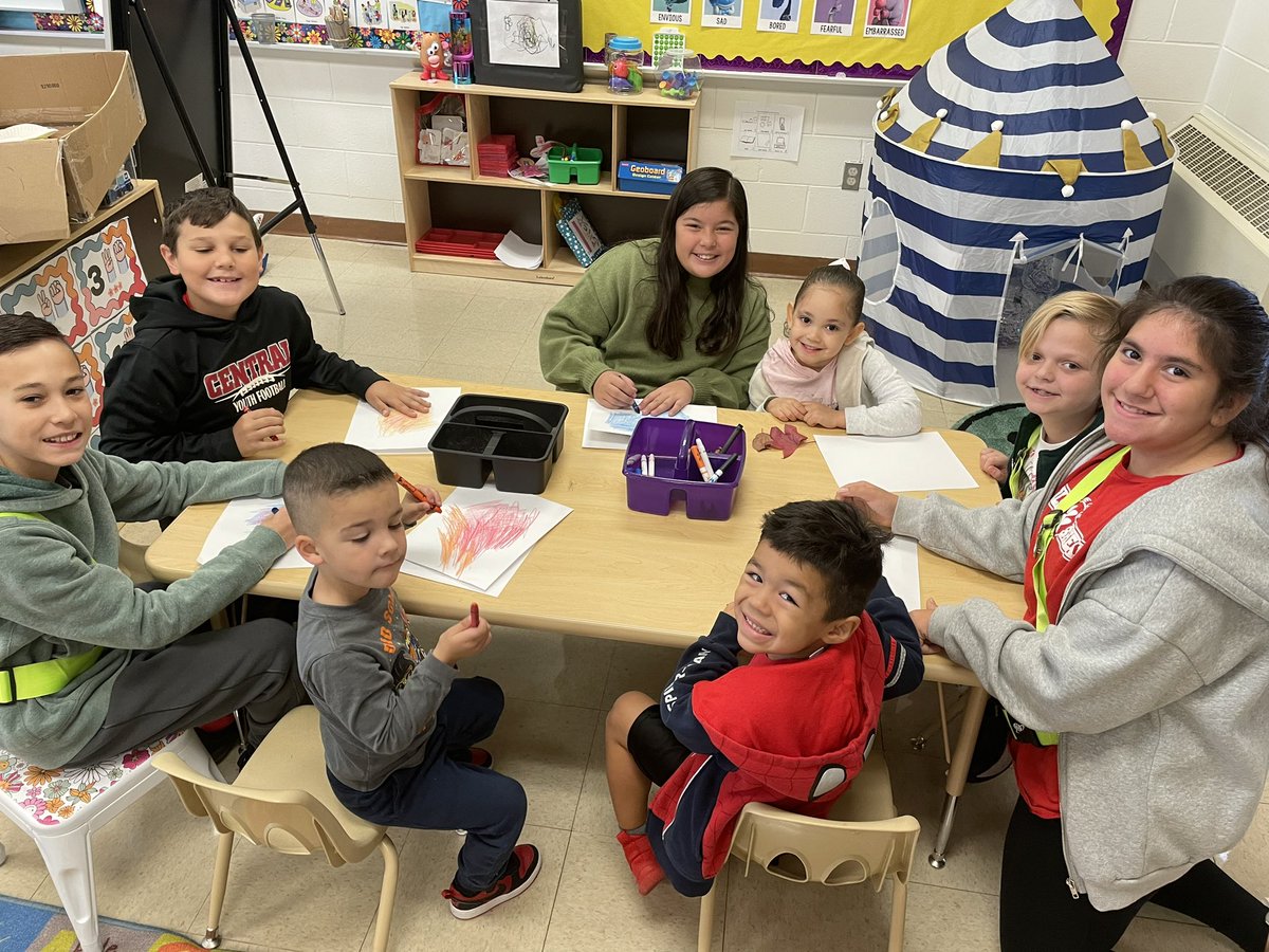 Mrs. Schwimmer tweet media