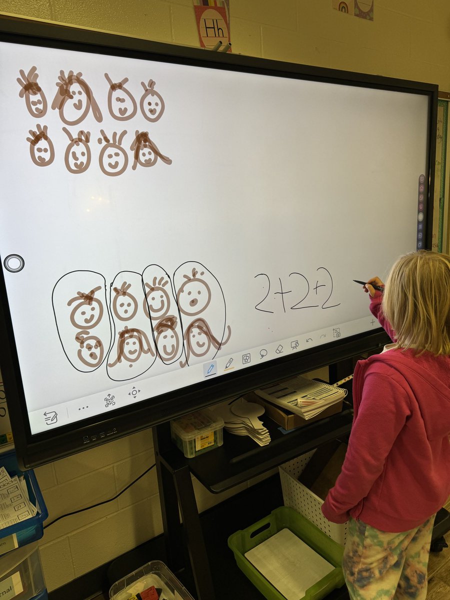 Oops forgot to post last week! Learning about arrays in math today!  My students did a great job! <a href="/HumbleISD_FE/">Foster Elementary</a> <a href="/HumbleElemMath/">Humble ISD Elementary Math</a>