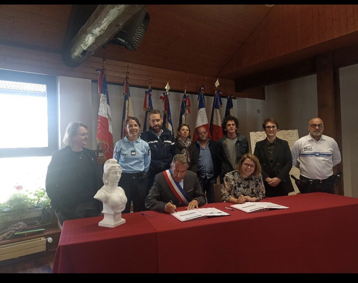 Signature d’une nouvelle convention de rappel à l’ordre avec la mairie de Faverges à l’occasion de l’installation du conseil local de prévention de la délinquance 
#justicedeproximité