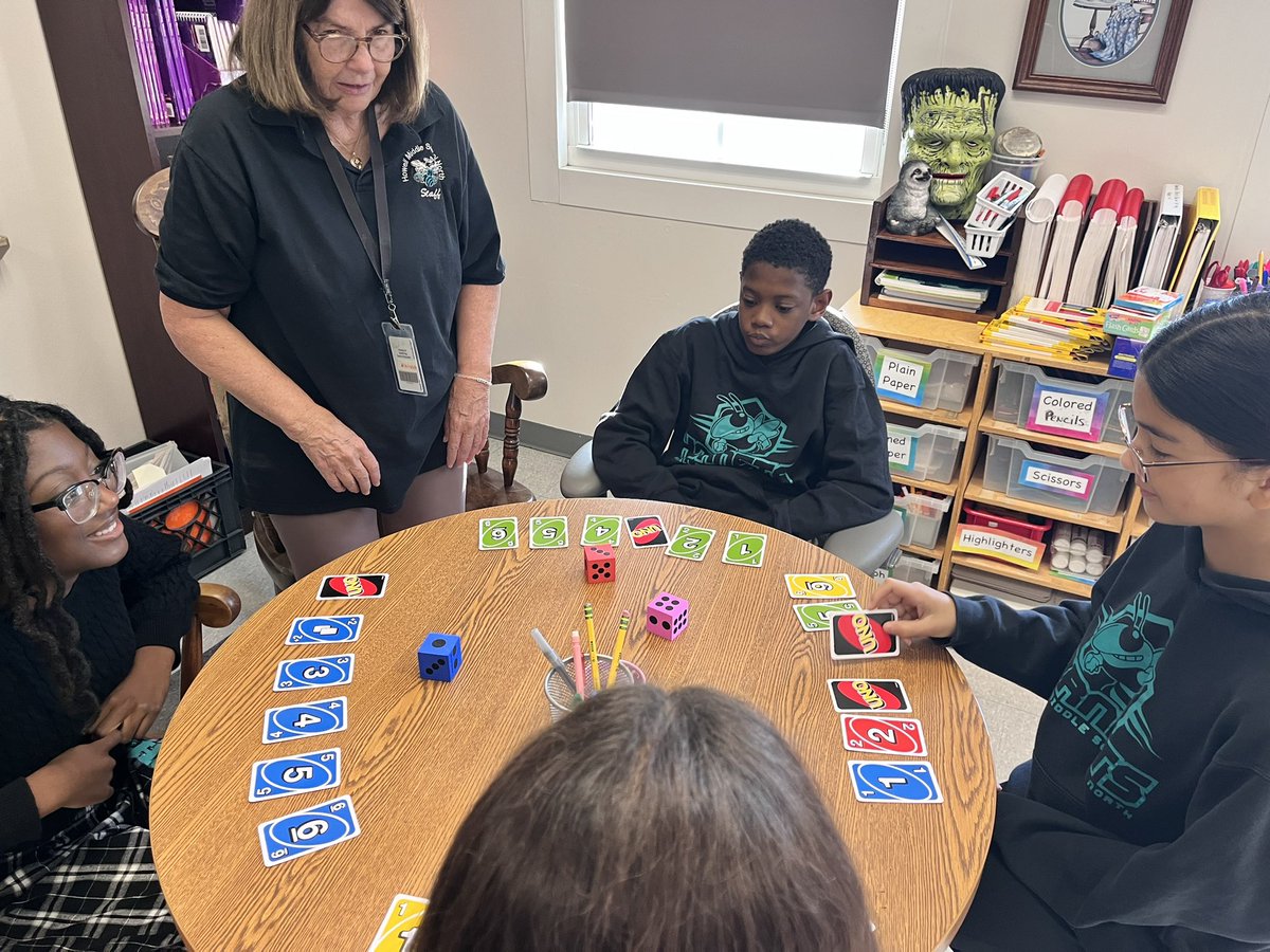 CinelliMathCrew's tweet image. “Buddy Up”. Mr. Cinelli and Ms. Cam’s classes worked together today on both math and brain teaser stations for a Fun Friday Celebration. It was so great seeing students making new friends and fostering relationships with each other. @HowellTwpMSN