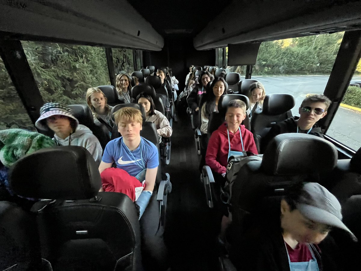 BunsoldMiddle's tweet image. Bus 2 ready to finish strong! #bmsdc2024 #bus2 #lastday