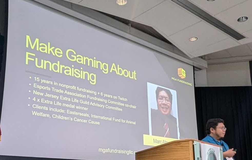MGAFundraising's tweet image. What&apos;s worth catching a 4am train from NJ to DC on a Thursday? 🌅🚄

Speaking at @thedmaw&apos;s #MultiChannelMiniCon to talk about Gaming Fundraising 101! Thanks to everyone who attended my session!

#DMAW #MC2 #MultiChannelMarketing #Fundraising #DirectMarketing
