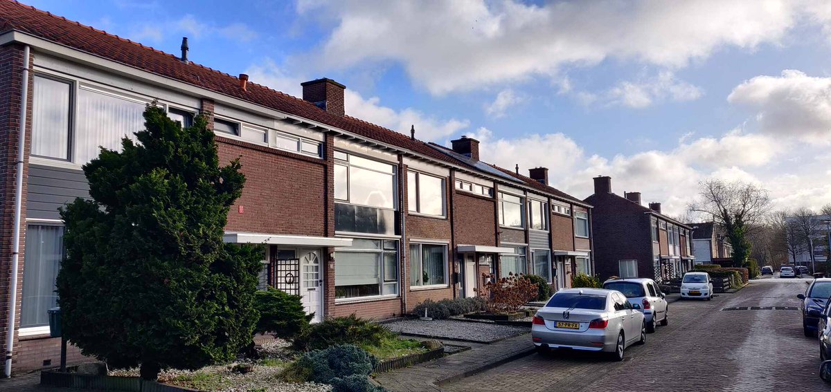 PH7makelaardij's tweet photo. Hallo koper heb jij het #taxatierapport van je nieuwe woning al bekeken? Staat er behalve de waarde ook iets in over #vervuiling in en om de woning zoals #Asbest? https://t.co/hdEmc1Z0sk