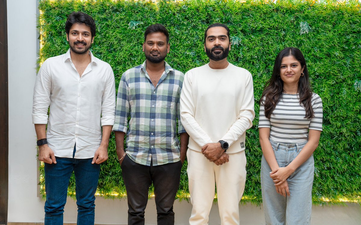 This happened today…With my dear <a href="/SilambarasanTR_/">Silambarasan TR</a> .Thanks for the love &amp; your kind words na #STR  Love you ❤️🤗

#LubberPandhu <a href="/tamizh018/">Tamizharasan Pachamuthu</a> <a href="/isanjkayy/">Sanjana</a> <a href="/Prince_Pictures/">Prince Pictures</a>