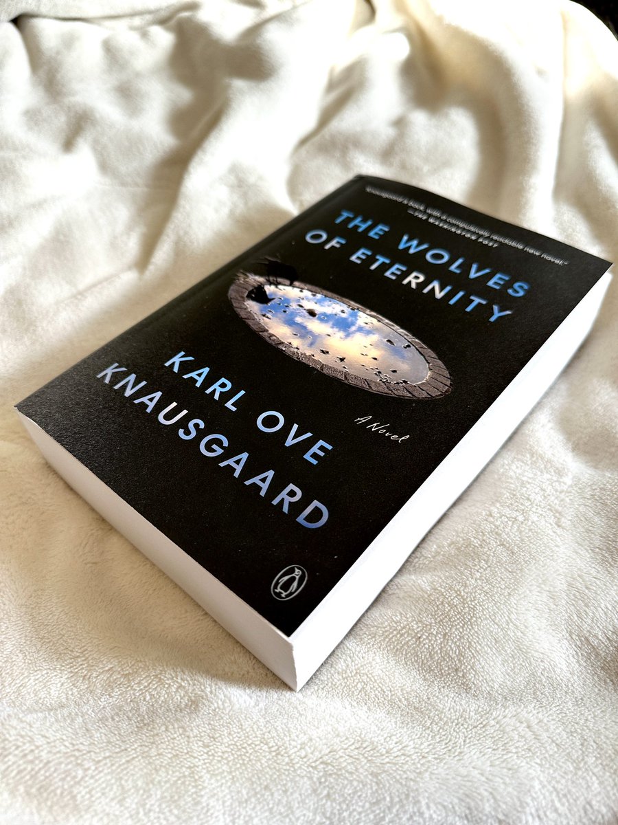 JeromeSBlanco's tweet image. Deep breath. About to jump into 800 pages of Knausgaard. 👀
