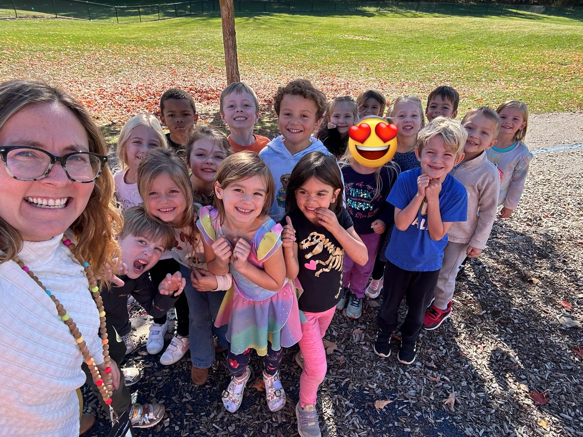 MissConnsClass's tweet image. Conn Kid Squad.