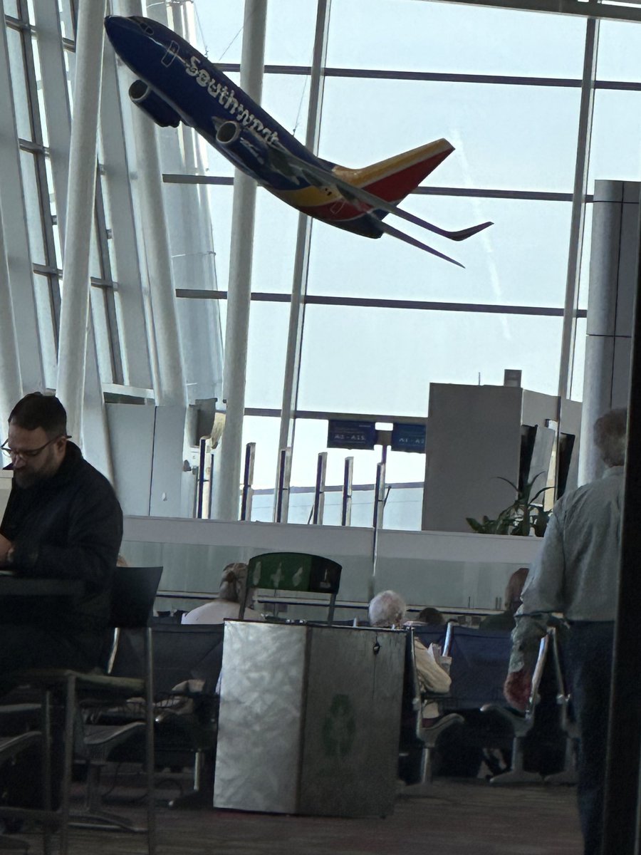 Departing Indy soon for the <a href="/nwca/">NWCA.com</a> Phoenix Scholastic Leadership Academy. Love working with those coaches who want to be transformational! ⁦<a href="/IHSWCA1/">IHSWCA</a>⁩ ⁦<a href="/IHSAA1/">IHSAA</a>⁩ ⁦⁩ ⁦<a href="/KerryRegner/">Kerry Regner</a>⁩ ⁦<a href="/MikeMoyerNWCA/">Mike Moyer</a>⁩ ⁦<a href="/PHHSAthletics/">Arabians Athletics</a>⁩
