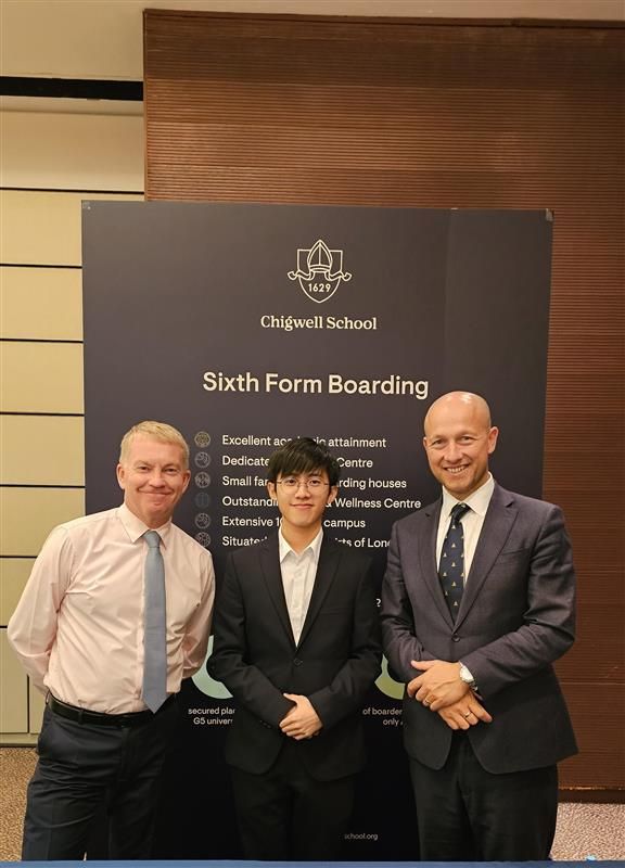 chigwellschool's tweet photo. It was fantastic to represent Chigwell School in Hong Kong recently, where we met so many great boarding school educational ambassadors, and spent some time with our brilliant alumni! 🇭🇰

#ChigwellSchool #BoardingSchool #UKBoarding #BoardingEducation #BoardingAgent #HongKong https://t.co/qL0XZAaz68