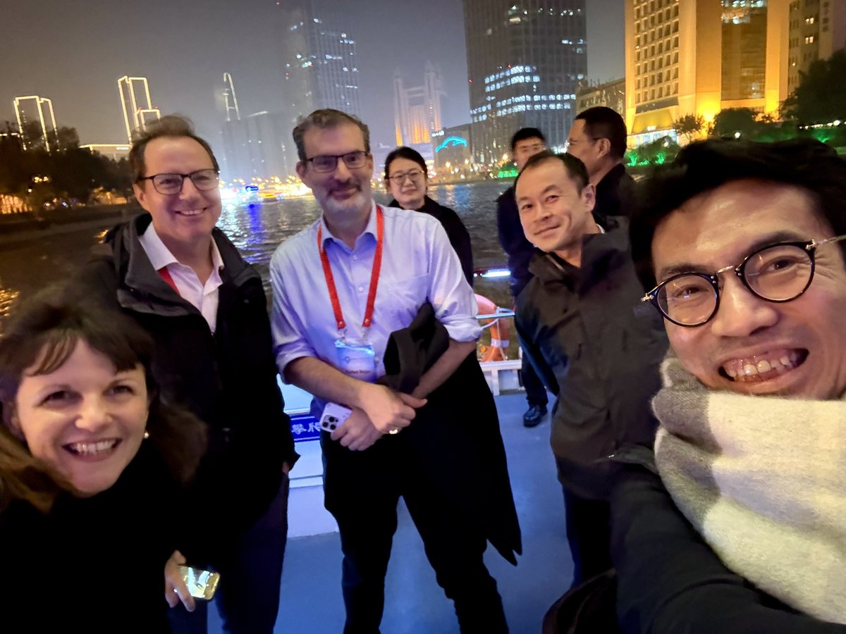 The_Ito_Lab's tweet photo. #IFSC2024 truly shines in face-to-face discussions with friends and collaborators. Thrilled to reconnect with both new and old faces in stem cell biology and hematopoiesis in Tianjin! @Nina_CabezasW @Einstein_SCI @EinsteinCellBio https://t.co/5tsGY5QD7k