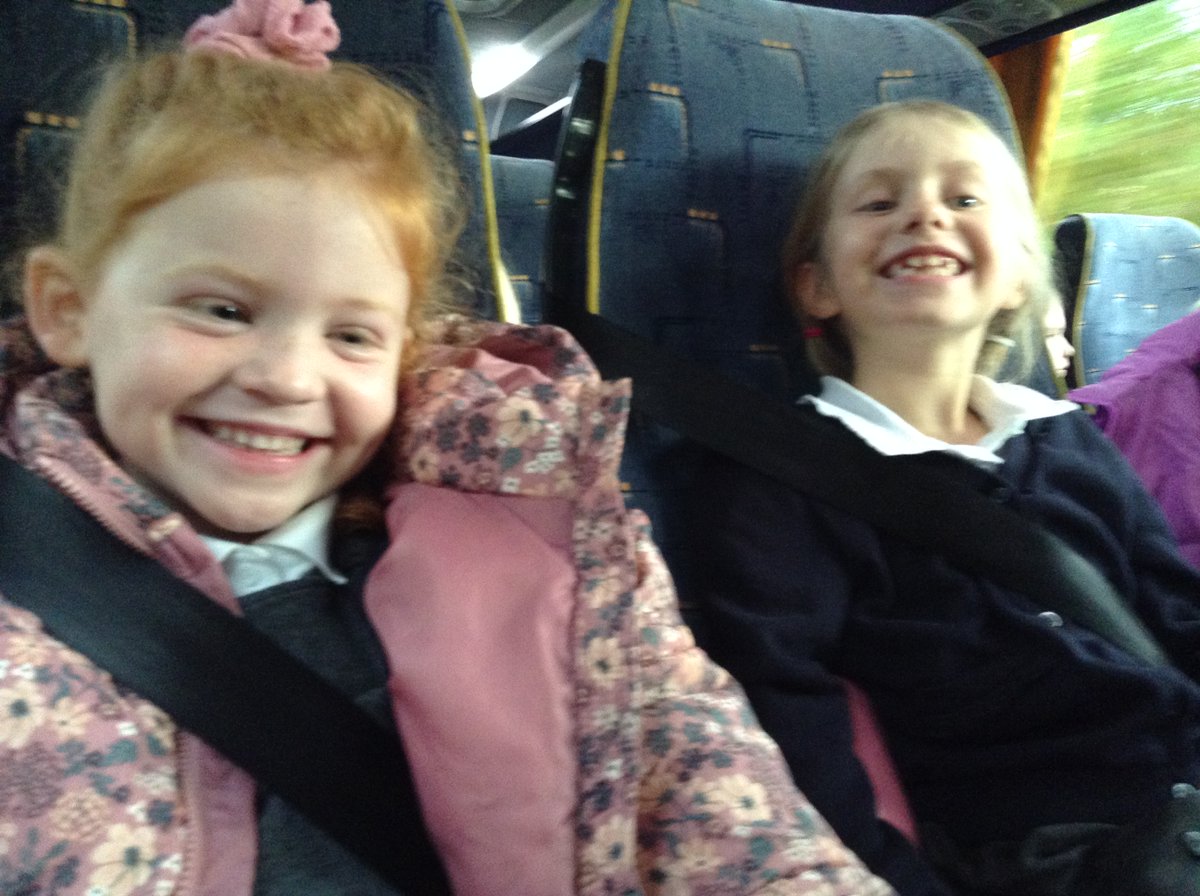 BPSHull's tweet photo. Year 2 had a great day yesterday exploring the village of Welton. We compared the different features of a village and a town and had lots of fun. #BPSGeography https://t.co/6mfOYSCiIJ