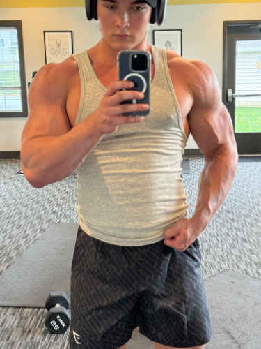 MuscleGodFit's tweet photo. I just received Lunch from Anonymous via Throne. Thank you! https://t.co/neYHllenMl #Wishlist #Throne https://t.co/dKJ8jNie1a