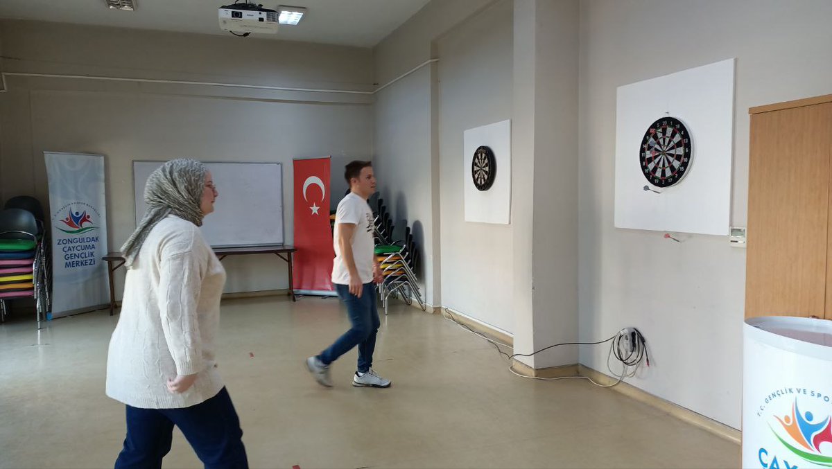 GSB_CaycumaGM's tweet photo. Cumhuriyet Bayramı kutlama etkinlikleri kapsamında Dart etkinliğimizide gerçekleştirdik 🇹🇷 https://t.co/U0zHTO3J4Q