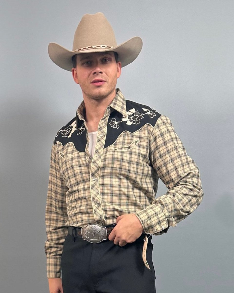 oliverstarkk's tweet photo. Cowboy Buck. 🤠 https://t.co/zaCAHpOeEk