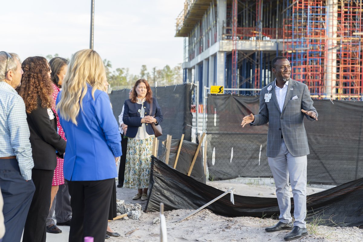 KOSJ12's tweet photo. Last night, I had the honor of speaking at our @MoffittNews Board of Directors reception at #SperosFL. I spoke to our board members about the power of proton therapy and the exciting progress on our state-of-the-art proton therapy unit! #Protontherapy https://t.co/CWiJIhbvsH