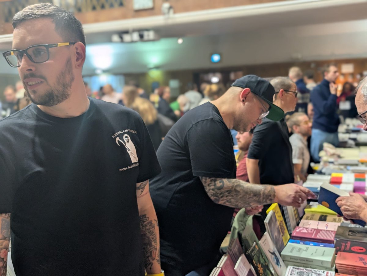Broken Sleep Books tweet media