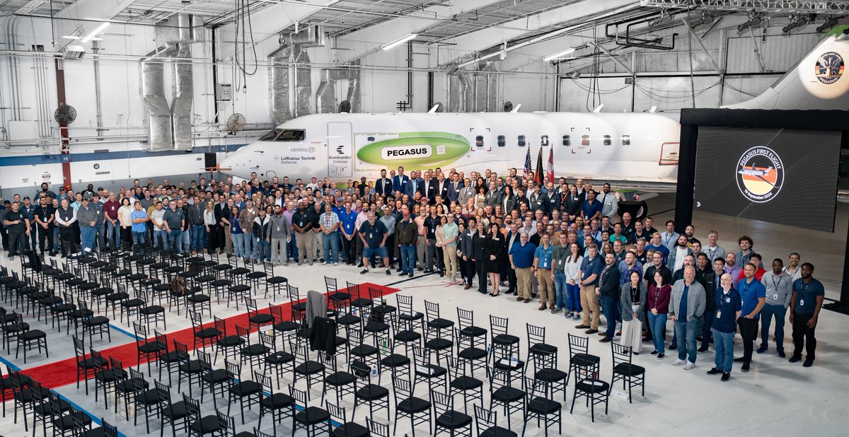 Bombardier's tweet image. Quel événement mémorable pour #BombardierDéfense alors que nous nous sommes réunis à nos installations de Wichita pour célébrer le premier vol de l'avion #PEGASUS avec @hensoldt @LHTechnik. #ExpérimentéFlexibleÉprouvé #CoeurEtSavoirFaire
