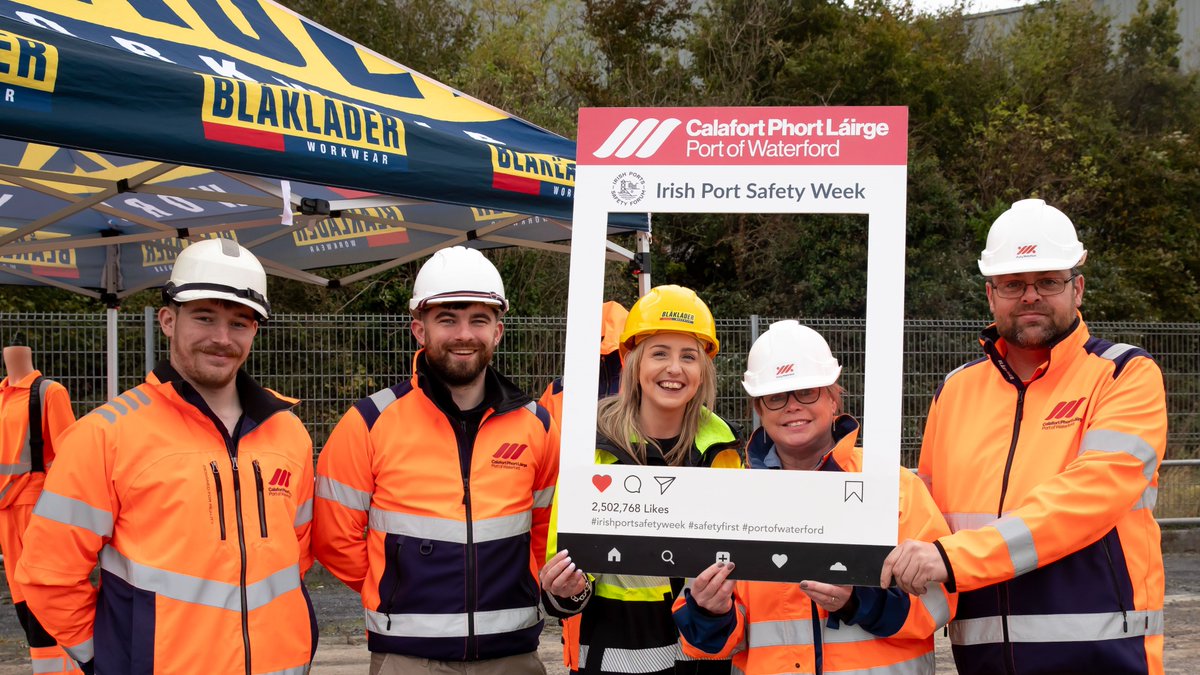PortofWaterford's tweet photo. #irishportsafetyweek Day 4
Good interaction and feedback at the Class 3 PPE demonstration & PPE given out to encourage behavioural change &improve safety of all users, with tasty Coffee from @everbean cafe☕️
We also had Safety in the Digital Age workshops from
@DulannEms https://t.co/nAy6UPfMv5