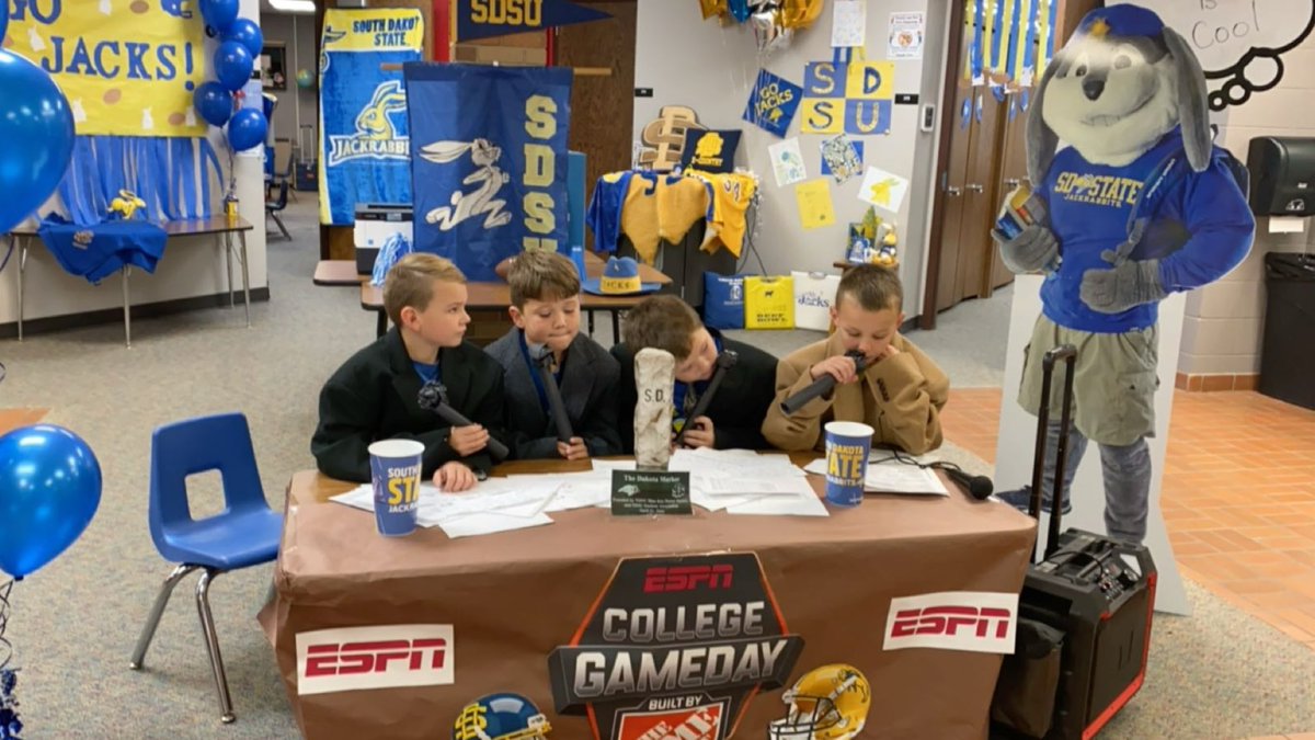 This popped up on my memories! Still one of my favorite teaching memories- getting <a href="/CollegeGameDay/">College GameDay</a> to notice our Elementary’s mock Game Day table.. to then be featured, LIVE, on the day of was amazing!! A memory I hope the students will truly cherish! 🫶🏻