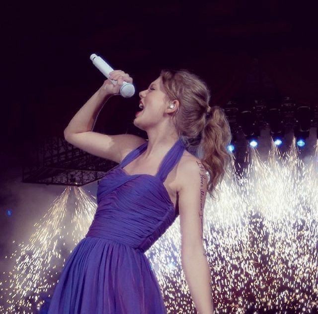 cinnamontay's tweet photo. Happy 14 years to the best and prettiest album ever created 🥹🥹 #14yearsofSpeakNow https://t.co/ZbwiSxXb3Y