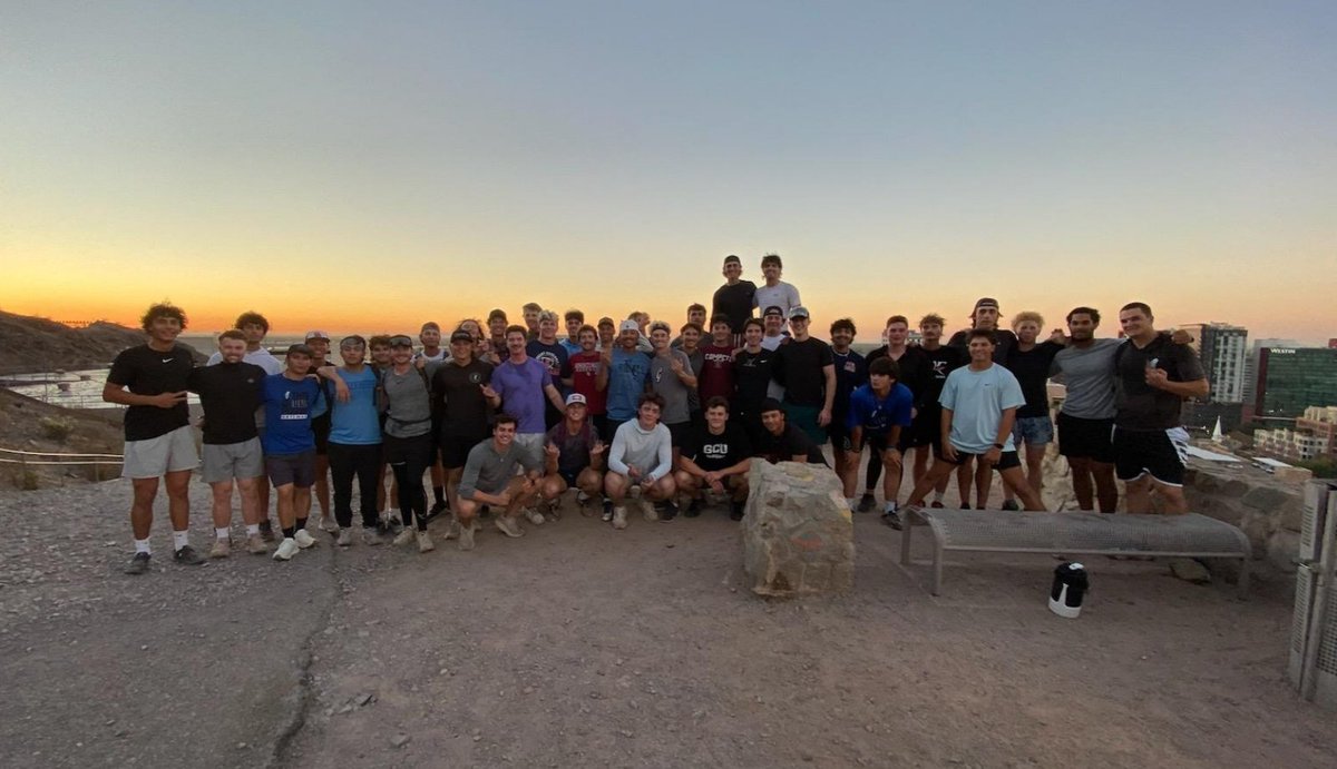 GateWay CC Athletics (@gatewaygeckos) on Twitter photo It ain't fall ball for <a href="/gecknation/">GeckNation Baseball</a> ⚾ without a little sunrise workout at A mountain!!!
#riseandgrind #tradition #buildthelegacy #gecknation #Baseball It ain't fall ball for <a href="/gecknation/">GeckNation Baseball</a> ⚾ without a little sunrise workout at A mountain!!!
#riseandgrind #tradition #buildthelegacy #gecknation #Baseball