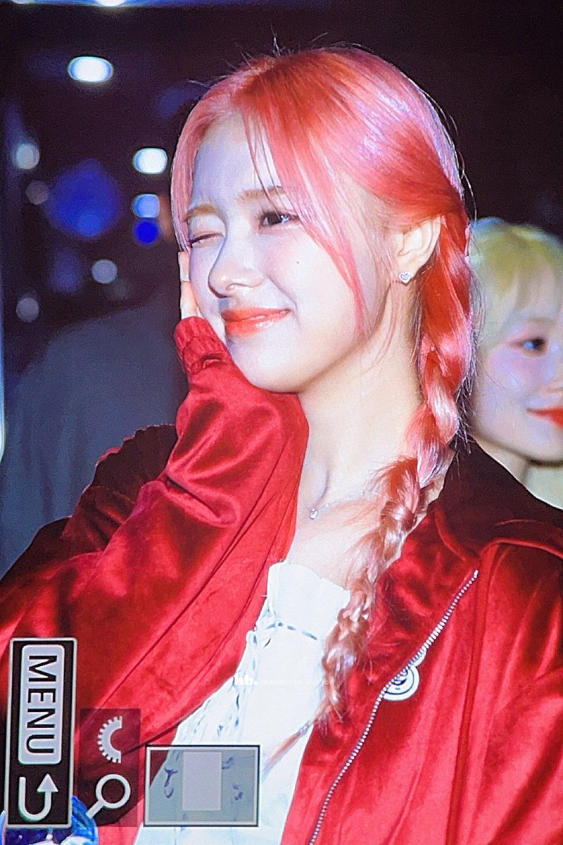 hobby_ej's tweet photo. 241025 🩷🩷

#DreamNote #드림노트
#은조 #Eunjo https://t.co/rJPNwBHXT7