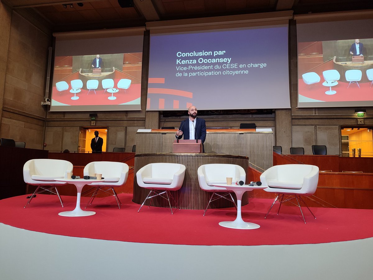 Clôture de la journée par <a href="/KenzaOccansey/">Kenza Occansey</a> de <a href="/lecese/">CESE</a> qui parle de l'importance de donner du pouvoir d'agir aux citoyen·nes en 🇧🇪🇫🇷 et ce sur tous les sujets car aucun n'est trop technique pour eux et elles.