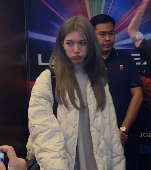 s.. so.. sobs.. sobs. sobs..so.. osbs..   sobs......