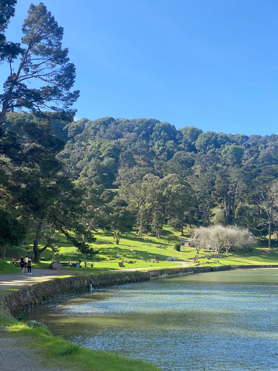 Even if there are beautiful scenery, you need to discover it yourself.