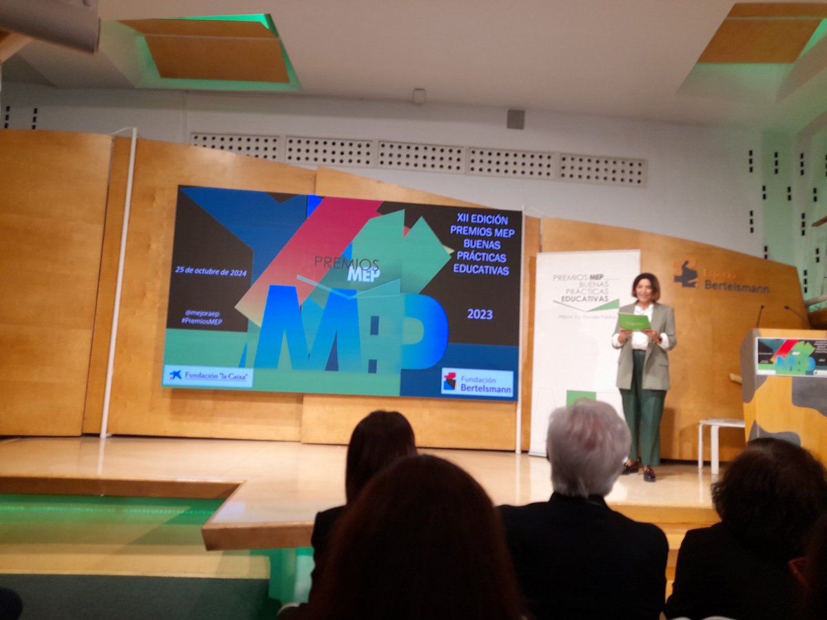 APRODIR asiste a la ceremonia de entrega de premios MEP. Comienza el  acto. #premiosmep  <a href="/mejoraep/">MejoraEscuelaPública</a>