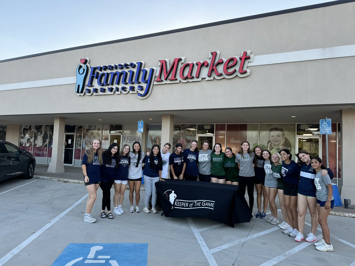 Reedy_Softball's tweet photo. Lots of fun things happening in our program! Volunteering at Frisco Family Services yesterday , Reedy Roar this morning, and some Lion Games during 1st Period! #beast #offseasonfun https://t.co/x1VRpEfthz