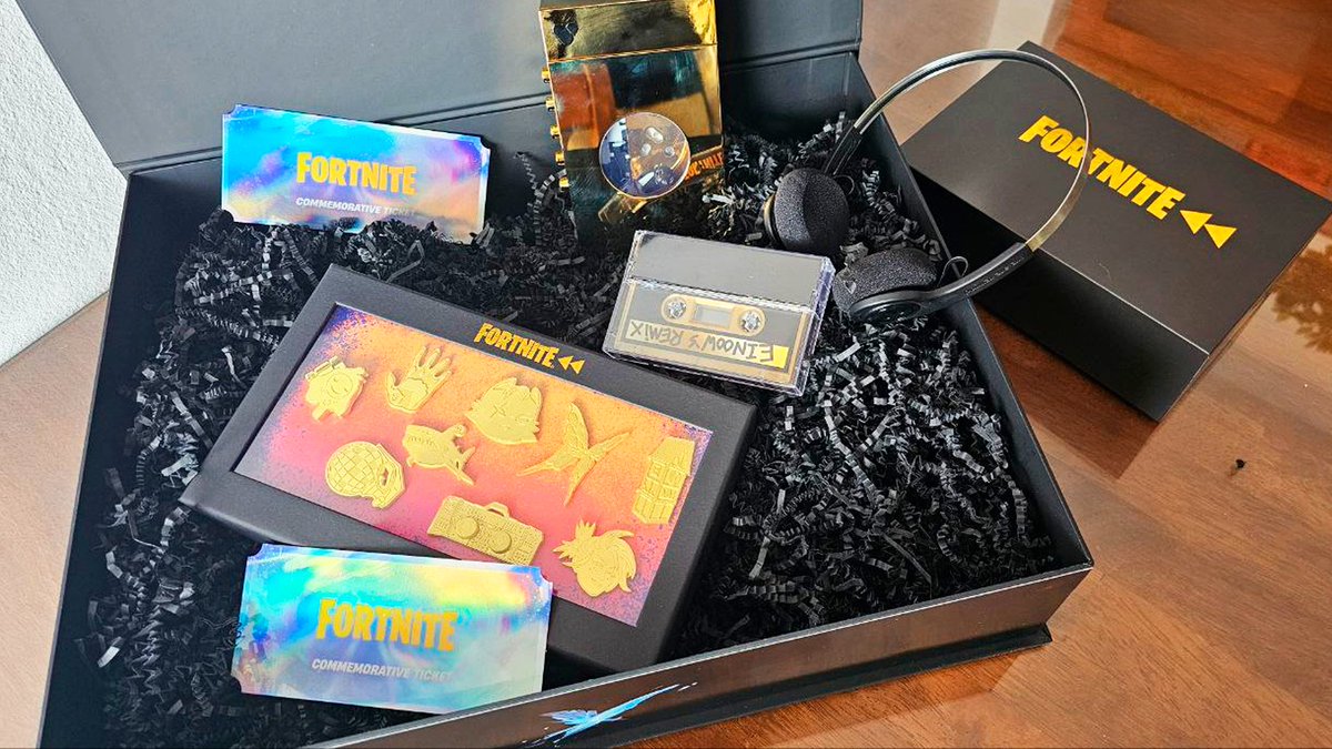 OMG, Chapter 2 Remix is almost here...

And we couldn't be more excited! 😈

Huge thanks to <a href="/EpicGames/">Epic Games Store</a> for this incredible gift! #EpicPartner