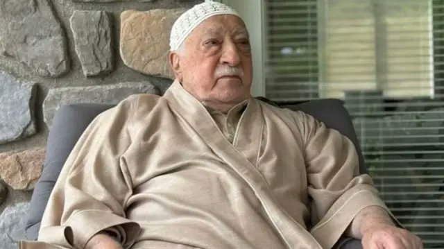 Yeni yazım, ''Fethullah Gülen'in Ardından,'' MFP'de yayınlandı:

munferit.net/2024/10/fethul…

Eğer okuyup beğenirseniz, paylaşmanızı rica ediyorum.