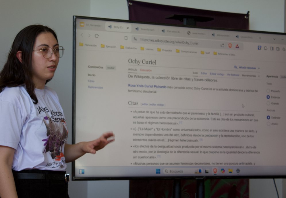 wikimediaco's tweet photo. 🔴📖 #AEstaHora 🧶1de5 | Les compartimos las primeras imágenes de la #Citatona: Herramientas @Wikimedia  para la investigación en #Artes en @eswikiquote 

🤝En alianza @viceinves_fcbog | @Facultad_Artes @iiesteticas | @iie_UNAL | @PrensaUNAL | @BogotaUNAL https://t.co/VxGIUiS34G