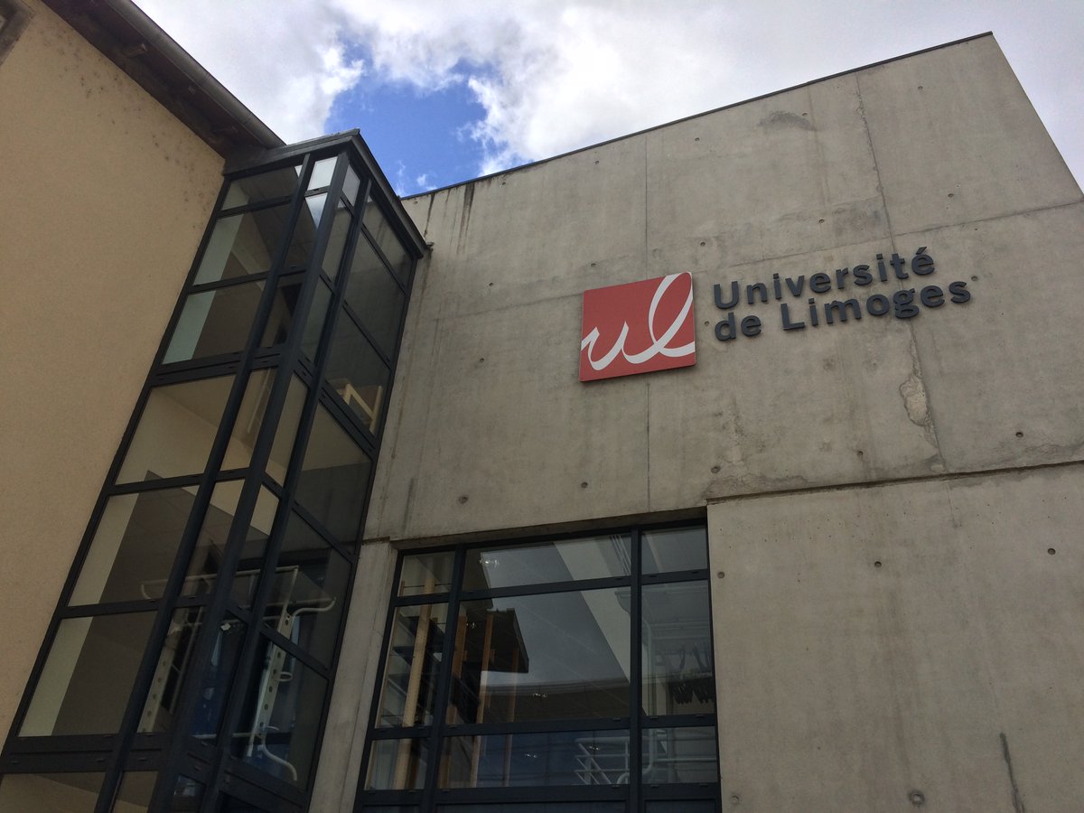 Annaïck Demars 📚🌻🐢 (@demarsannaick) on Twitter photo Qui pour succéder à Isabelle Klock-Fontanille, la Présidente de l'Université de Limoges @unilim ? Les deux candidats têtes de liste Stéphane Valette et <a href="/v_jolivet/">Vincent Jolivet</a> débattent sur <a href="/F3Limousin/">France 3 Limousin</a>
👉Au sommaire : formations, attractivité, recherche
📺RDV dimanche à 11h10 Qui pour succéder à Isabelle Klock-Fontanille, la Présidente de l'Université de Limoges @unilim ? Les deux candidats têtes de liste Stéphane Valette et <a href="/v_jolivet/">Vincent Jolivet</a> débattent sur <a href="/F3Limousin/">France 3 Limousin</a>
👉Au sommaire : formations, attractivité, recherche
📺RDV dimanche à 11h10