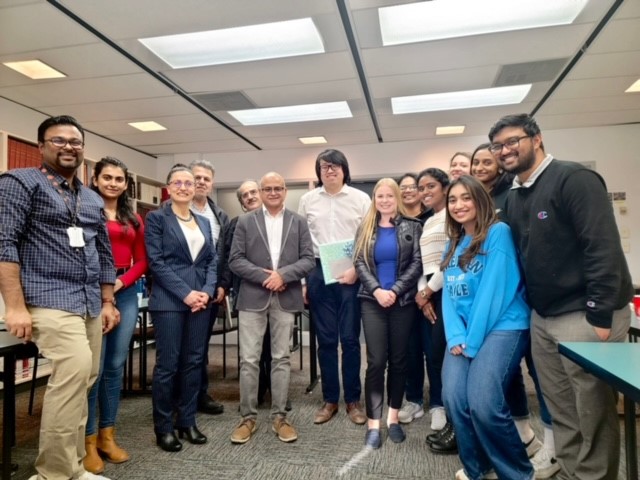 UM_physiology's tweet image. Congratulations Dr. Weiang Yan, who successfully completed his PhD oral defense yesterday! His thesis title was "Application of Immunomodulatory Biomaterials for Cardiovascular Repair." We are very proud of your success, Dr. Yan! 👏