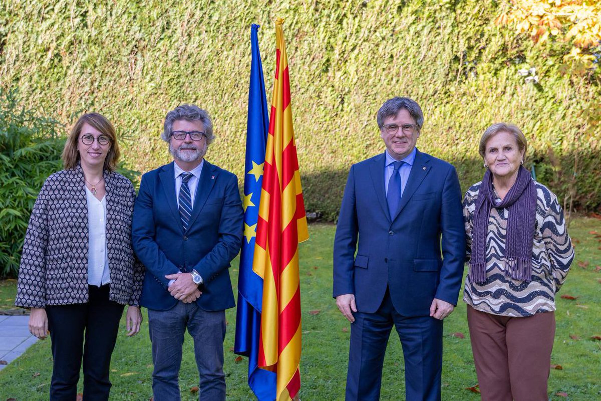 DEMÒCRATES🎗 (@democratescat) on Twitter photo Aquest acord és per la independència, amb el President <a href="/KRLS/">krls.eth / Carles Puigdemont</a>, amb el bagatge de Demòcrates de Catalunya i el llegat dels homes i dones de la República que van lluitar per Catalunya: Carrasco i Formiguera, el Dr. Vila d'Abadal, Trias i Peitx, Pau Romeva, Cirera i Soler, Maria Aquest acord és per la independència, amb el President <a href="/KRLS/">krls.eth / Carles Puigdemont</a>, amb el bagatge de Demòcrates de Catalunya i el llegat dels homes i dones de la República que van lluitar per Catalunya: Carrasco i Formiguera, el Dr. Vila d'Abadal, Trias i Peitx, Pau Romeva, Cirera i Soler, Maria