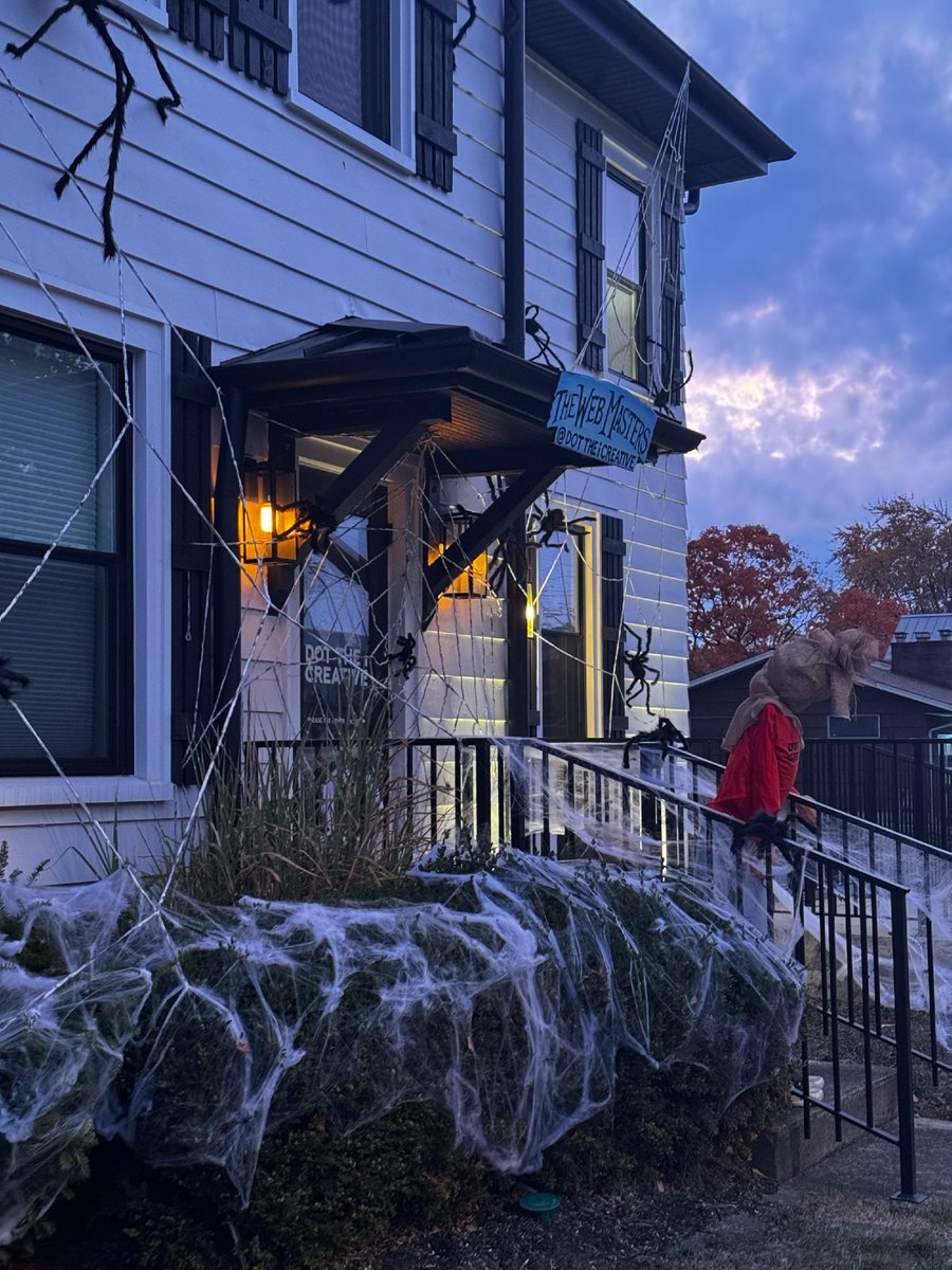 Dot The i Creative tweet media